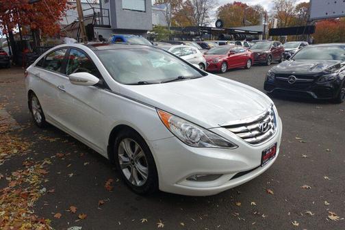2012 Hyundai SONATA Limited