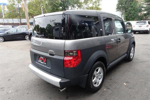 2005 Honda Element Y