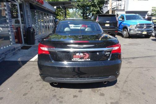 2013 Chrysler 200 S