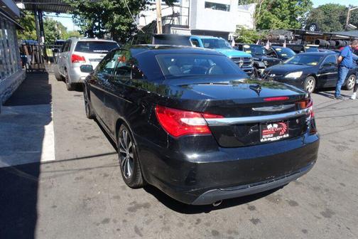 2013 Chrysler 200 S