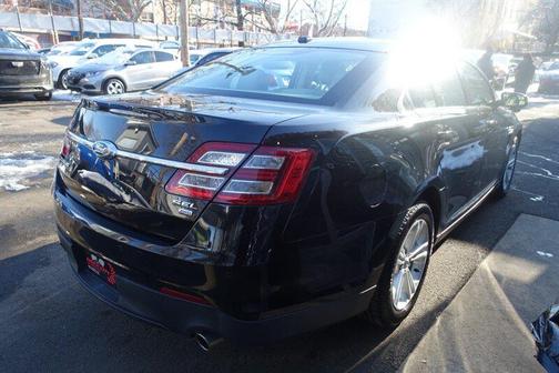 2014 Ford Taurus SEL