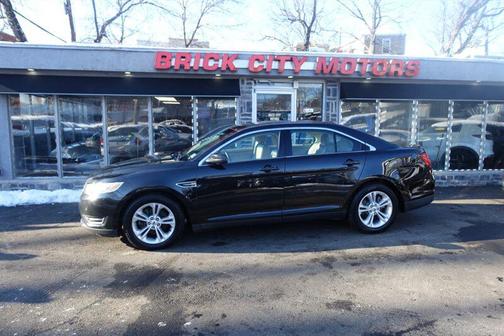 2014 Ford Taurus SEL