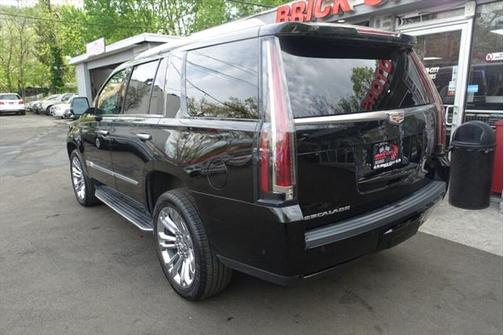 2019 Cadillac Escalade Luxury