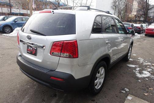 2012 Kia Sorento LX