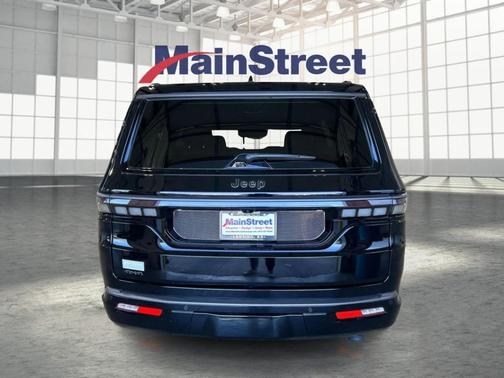 Gloss Black 2026 Jeep Grand Wagoneer Summit