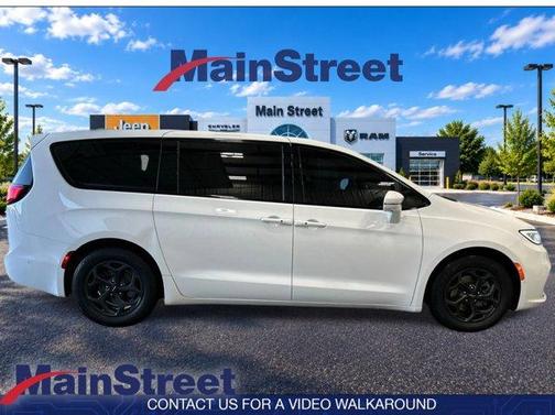 Bright White Clearcoat 2022 Chrysler Pacifica Hybrid Limited