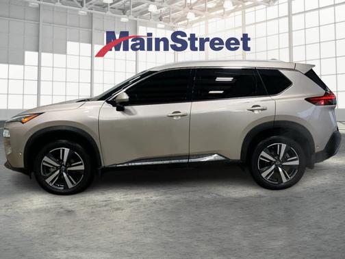 2022 Nissan Rogue SL