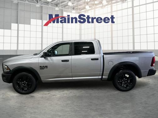 Billet Silver Metallic Clearcoat 2024 RAM 1500 Classic SLT