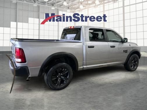 Billet Silver Metallic Clearcoat 2024 RAM 1500 Classic SLT