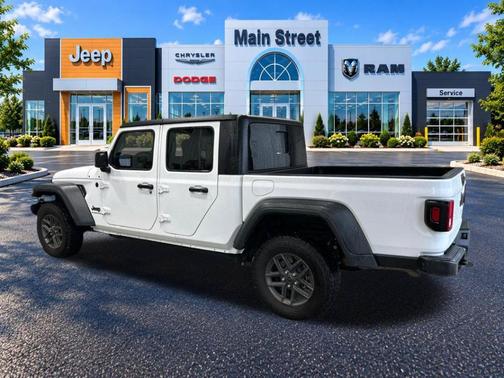 Bright White Clearcoat 2025 Jeep Gladiator Sport