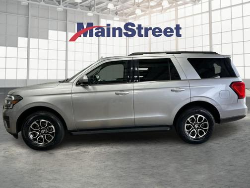 Silver Metallic 2024 Ford Expedition XLT