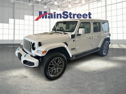 Bright White Clearcoat 2022 Jeep Wrangler Unlimited 4xe Sahara