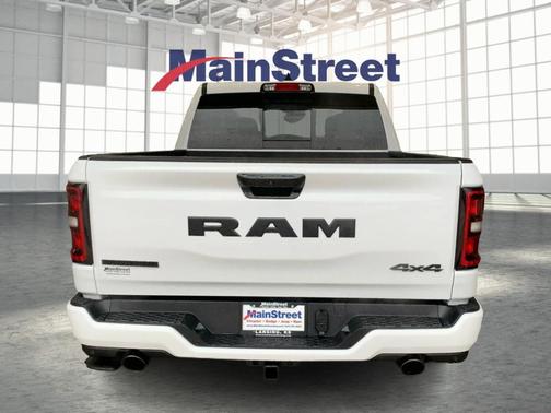 Bright White Clearcoat 2026 RAM 1500 Big Horn/Lone Star