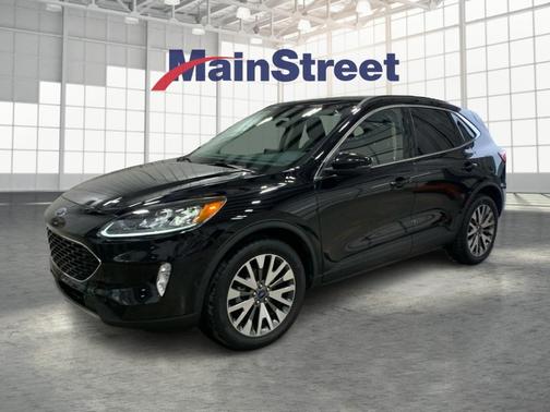 2020 Ford Escape Titanium Hybrid