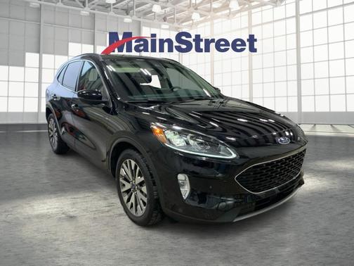 2020 Ford Escape Titanium Hybrid