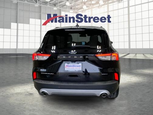 2020 Ford Escape Titanium Hybrid