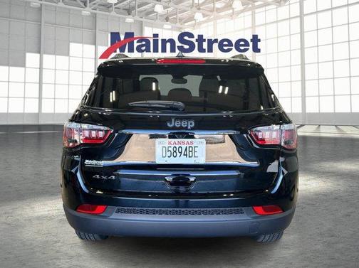Diamond Black 2026 Jeep Compass Latitude