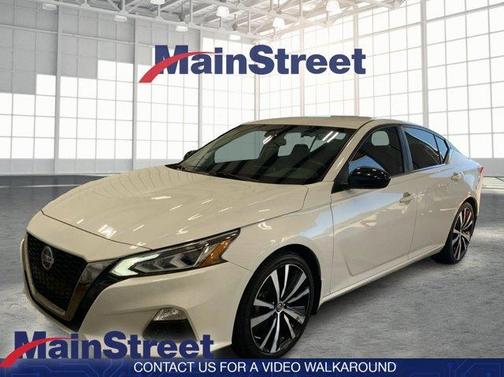 2022 Nissan Altima 2.5 SR