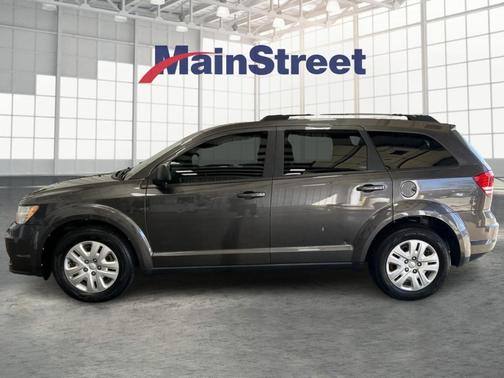 Granite Crystal Clearcoat Metallic 2018 Dodge Journey SE