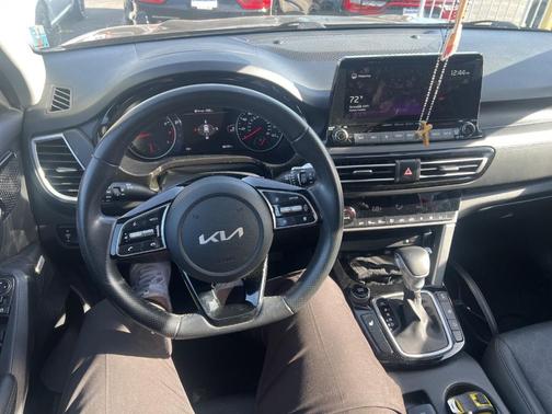 2022 Kia Seltos SX