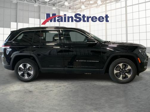 2024 Jeep Grand Cherokee 4xe Base