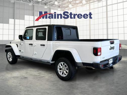 2023 Jeep Gladiator Sport