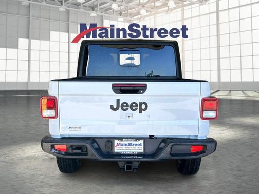 Bright White Clearcoat 2023 Jeep Gladiator Sport