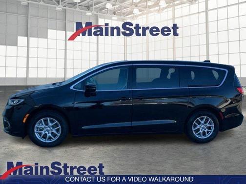 2024 Chrysler Pacifica Touring-L