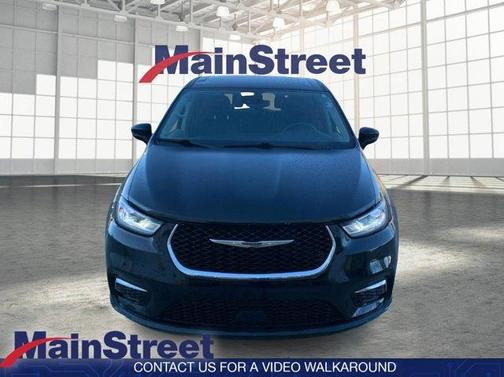2024 Chrysler Pacifica Touring-L
