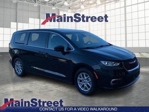 2024 Chrysler Pacifica Touring-L