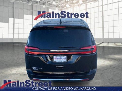 2024 Chrysler Pacifica Touring-L