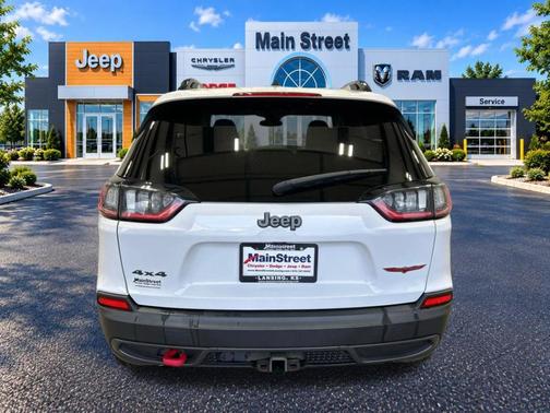 Bright White Clearcoat 2022 Jeep Cherokee Trailhawk