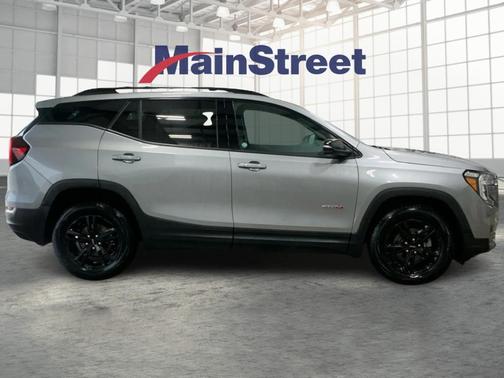 2023 GMC Terrain AT4