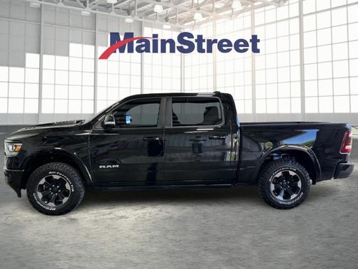 Diamond Black 2019 RAM 1500 Laramie