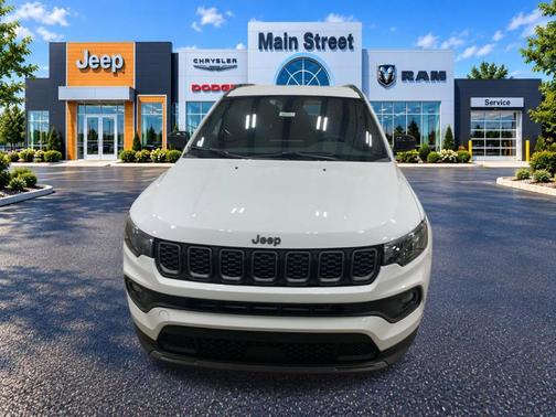 Bright White Clearcoat 2026 Jeep Compass Latitude