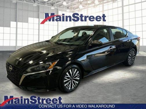 Super Black 2024 Nissan Altima 2.5 SV