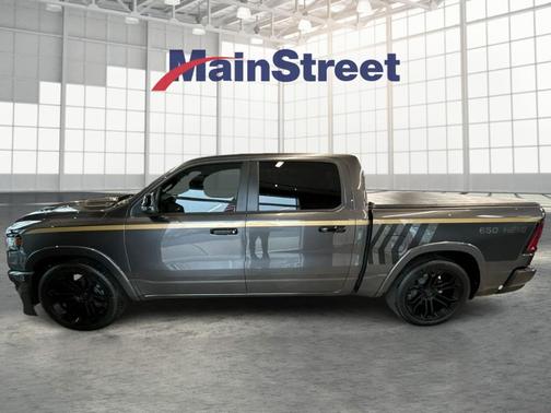 Granite Crystal Clearcoat Metallic 2026 RAM 1500 Big Horn/Lone Star