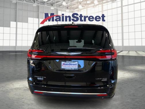 2026 Chrysler Pacifica Limited