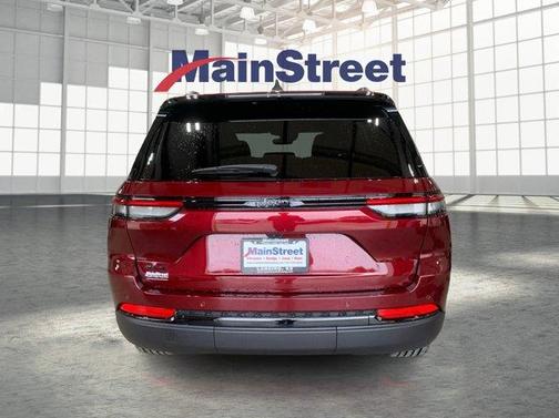 2025 Jeep Grand Cherokee Laredo X