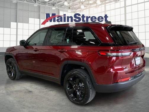 2025 Jeep Grand Cherokee Laredo X