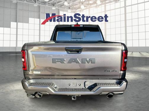 Granite Crystal Clearcoat Metallic 2026 RAM 1500 Big Horn/Lone Star