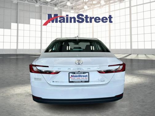 Ice 2026 Toyota Camry LE