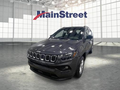 Metallic 2024 Jeep Compass Latitude