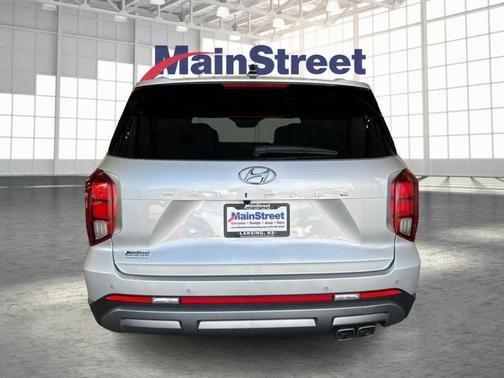 Silver 2025 Hyundai PALISADE Limited