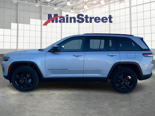 2023 Jeep Grand Cherokee Altitude