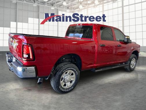 Molten Red Pearlcoat 2026 RAM 2500 Tradesman