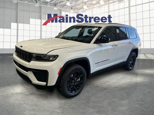 Bright White Clearcoat 2026 Jeep Grand Cherokee L Laredo