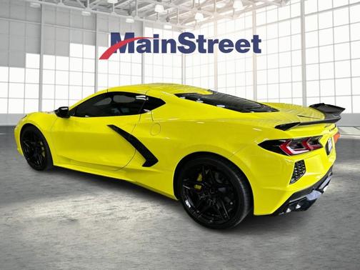 Yellow Metallic 2024 Chevrolet Corvette Stingray w/2LT