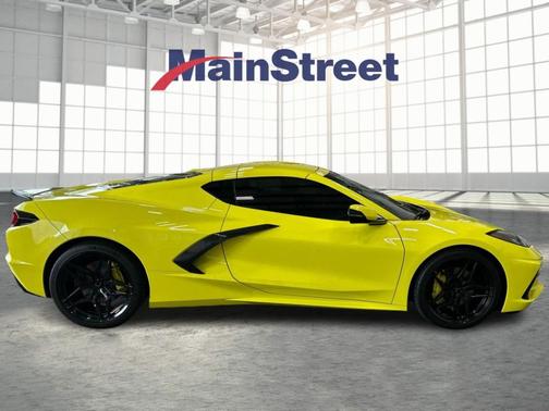 Yellow Metallic 2024 Chevrolet Corvette Stingray w/2LT