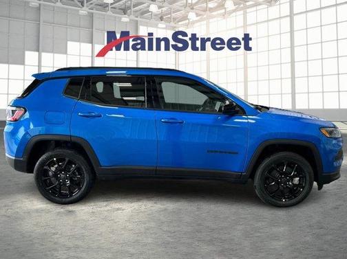 Blue Pearl 2026 Jeep Compass Latitude
